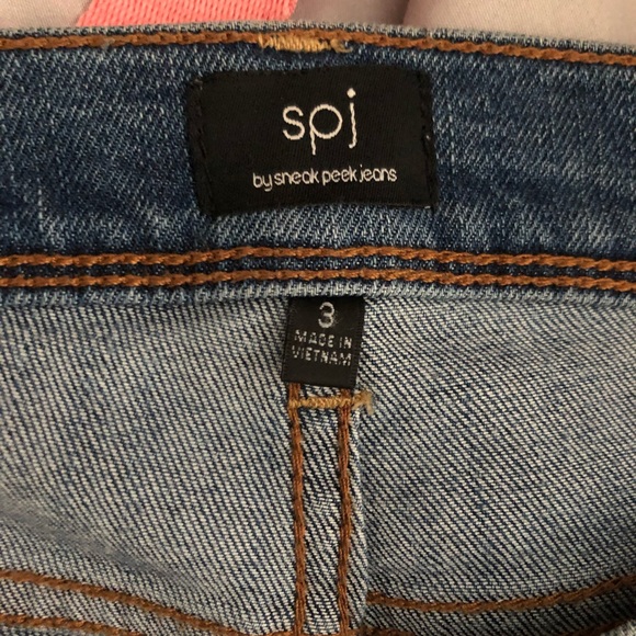 Light Blue Ripped Jeans - Picture 5 of 5